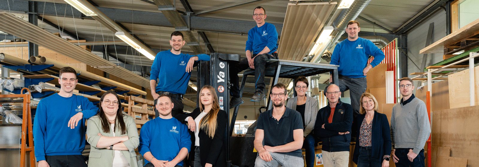 Das Team von Hollnberger Fensterbau in der Werkstatt in Oberkirch